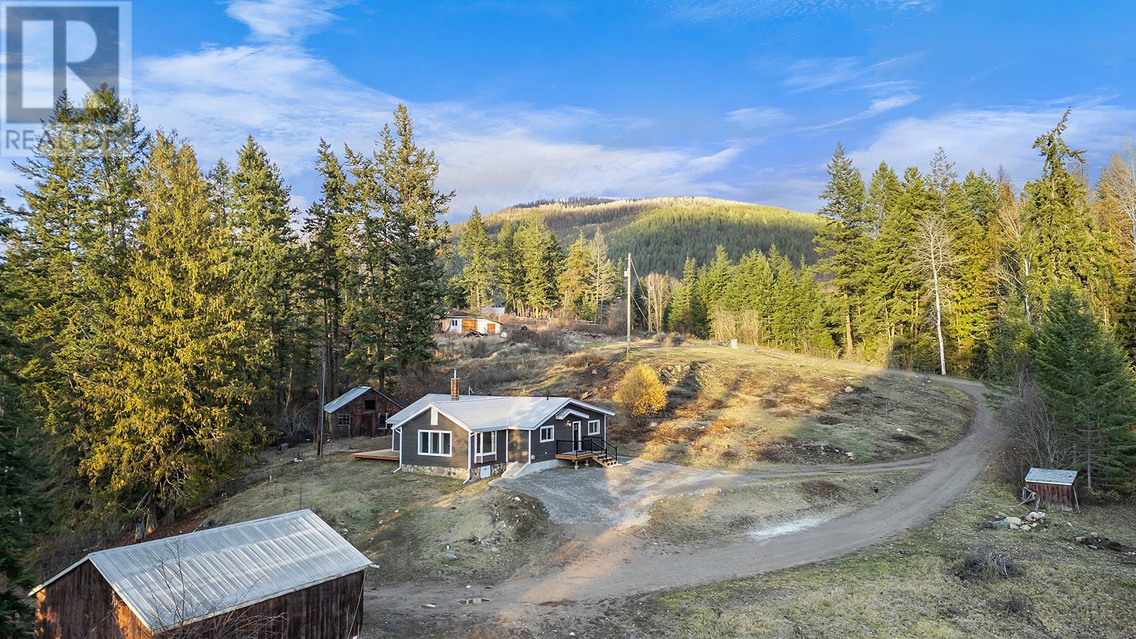 3685 Foster Road, creston, British Columbia