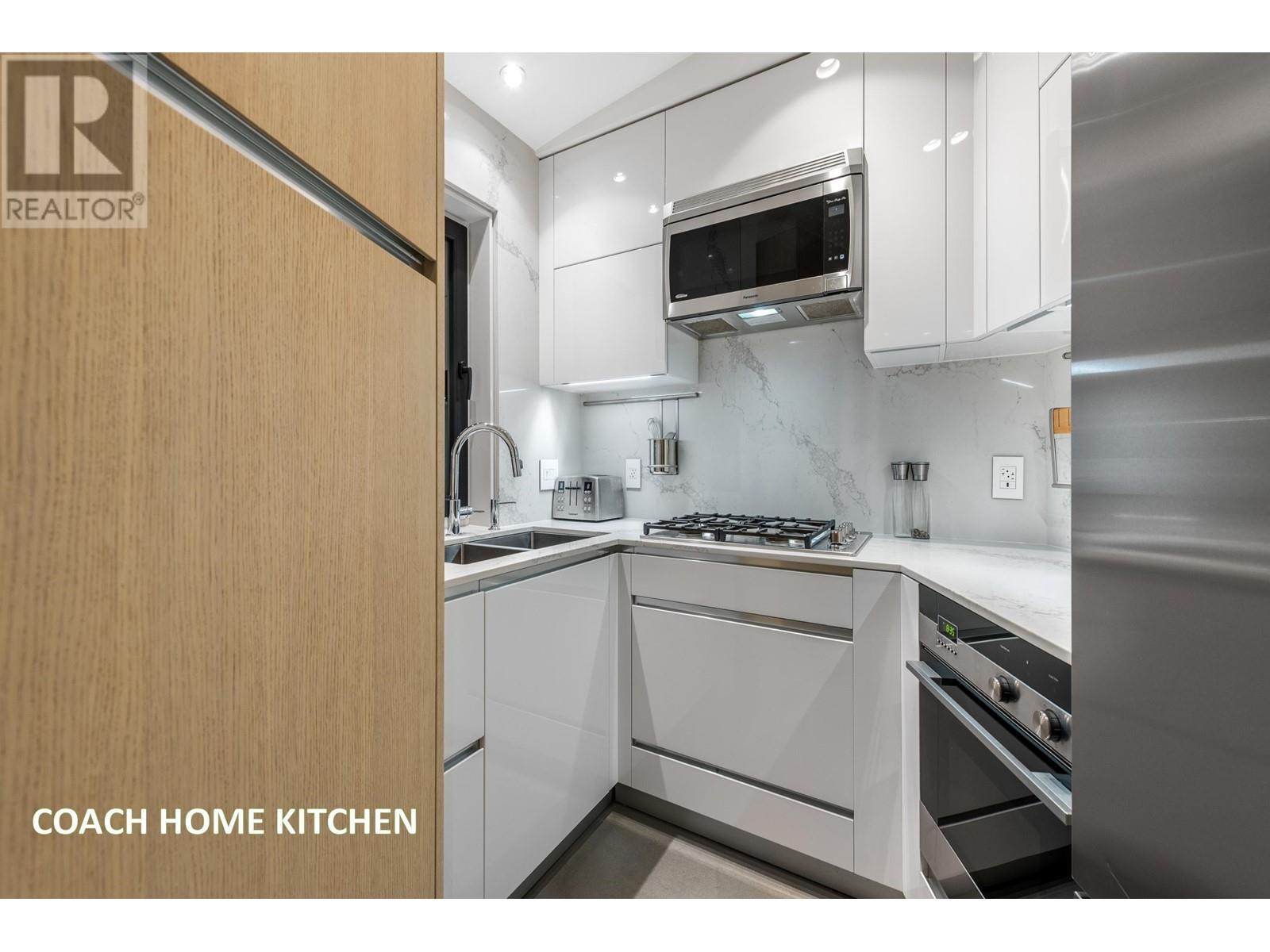 Listing Picture 36 of 40 : 5038 ARBUTUS STREET, Vancouver / 溫哥華 - 魯藝地產 Yvonne Lu Group - MLS Medallion Club Member