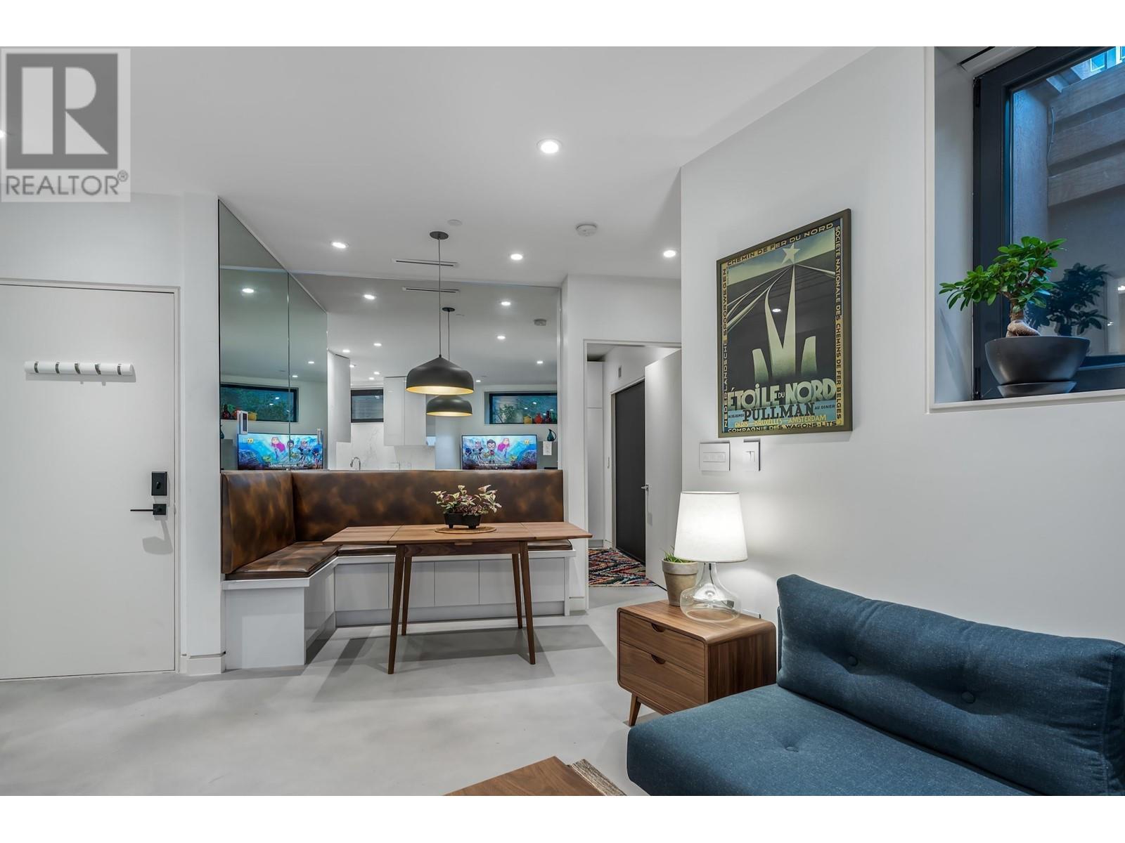 Listing Picture 30 of 40 : 5038 ARBUTUS STREET, Vancouver / 溫哥華 - 魯藝地產 Yvonne Lu Group - MLS Medallion Club Member