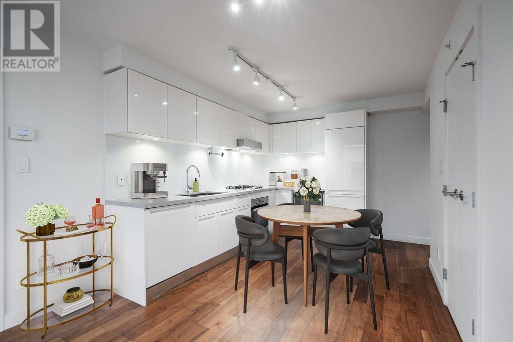 1206 188 Keefer Street, Vancouver, British Columbia  V6A 0E3 - Photo 2 - R2954014