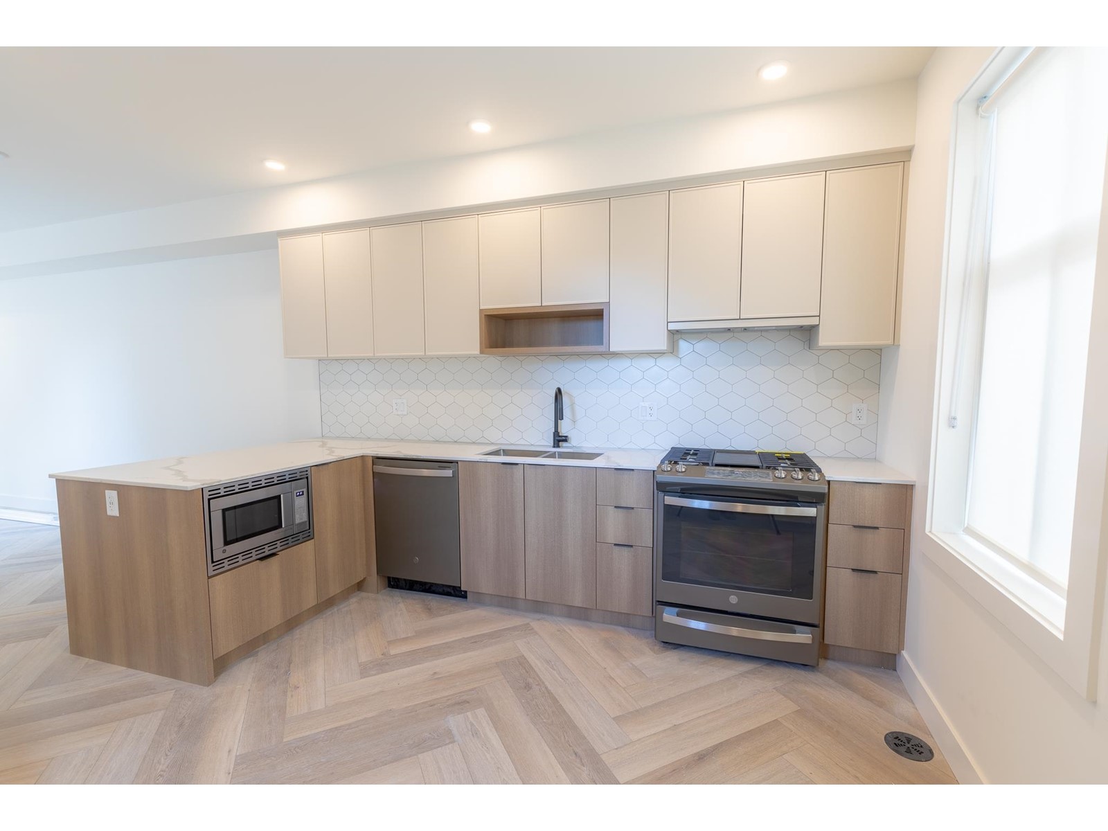 157 2350 165 Street, Surrey, British Columbia  V3Z 1J5 - Photo 3 - R2954831