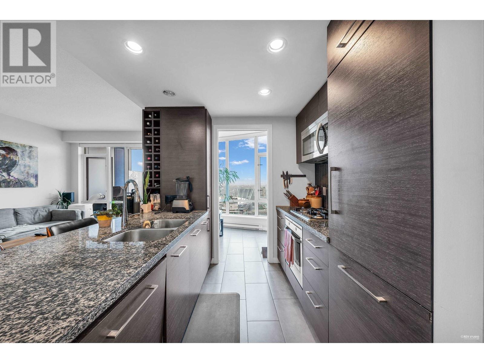 Listing Picture 11 of 22 : 3006 833 HOMER STREET, Vancouver / 溫哥華 - 魯藝地產 Yvonne Lu Group - MLS Medallion Club Member