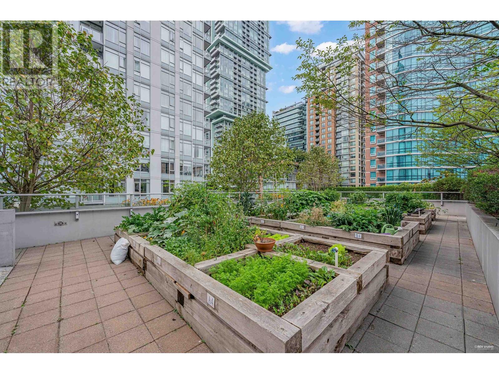 Listing Picture 21 of 22 : 3006 833 HOMER STREET, Vancouver / 溫哥華 - 魯藝地產 Yvonne Lu Group - MLS Medallion Club Member