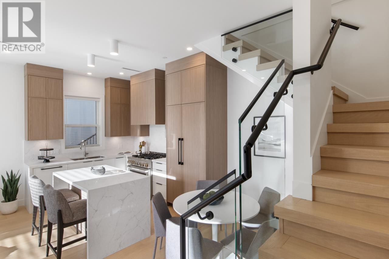 Listing Picture 12 of 26 : 2209 E 7TH AVENUE, Vancouver / 溫哥華 - 魯藝地產 Yvonne Lu Group - MLS Medallion Club Member