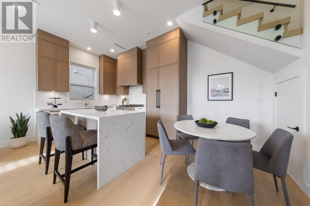 Listing Picture 9 of 26 : 2209 E 7TH AVENUE, Vancouver / 溫哥華 - 魯藝地產 Yvonne Lu Group - MLS Medallion Club Member