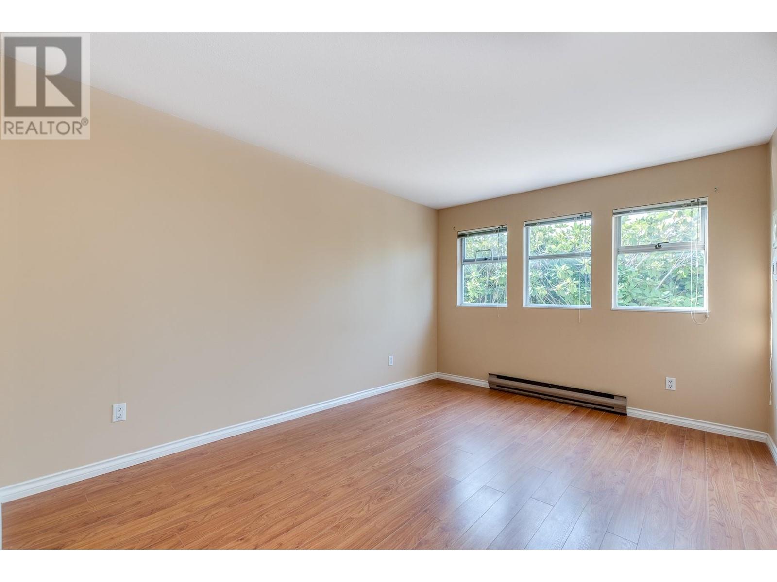 Listing Picture 16 of 35 : 111 5335 HASTINGS STREET, Burnaby / 本拿比 - 魯藝地產 Yvonne Lu Group - MLS Medallion Club Member