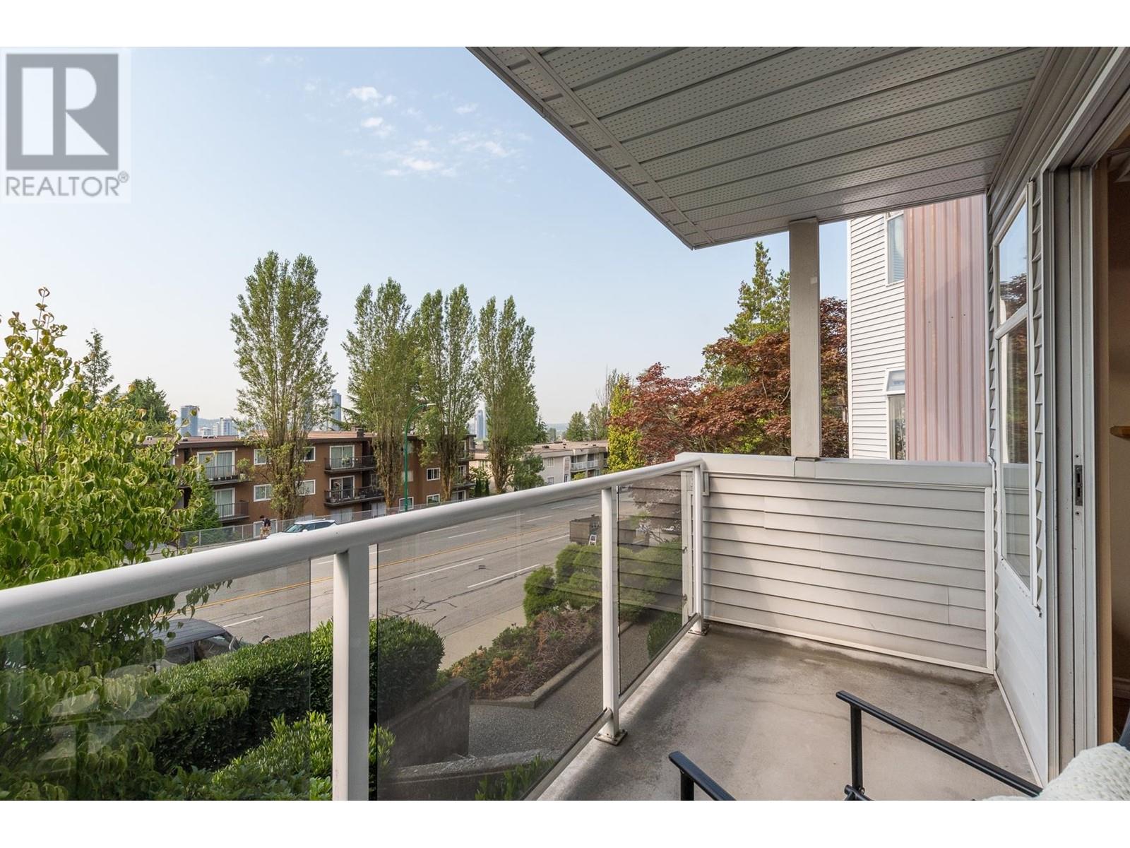 Listing Picture 26 of 35 : 111 5335 HASTINGS STREET, Burnaby / 本拿比 - 魯藝地產 Yvonne Lu Group - MLS Medallion Club Member