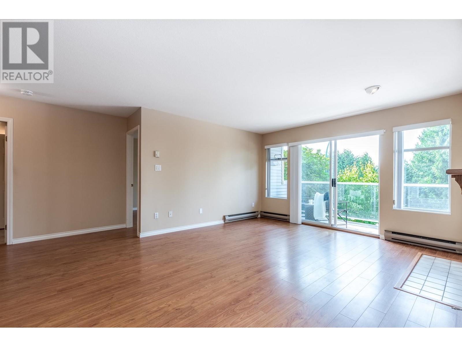 Listing Picture 8 of 35 : 111 5335 HASTINGS STREET, Burnaby / 本拿比 - 魯藝地產 Yvonne Lu Group - MLS Medallion Club Member