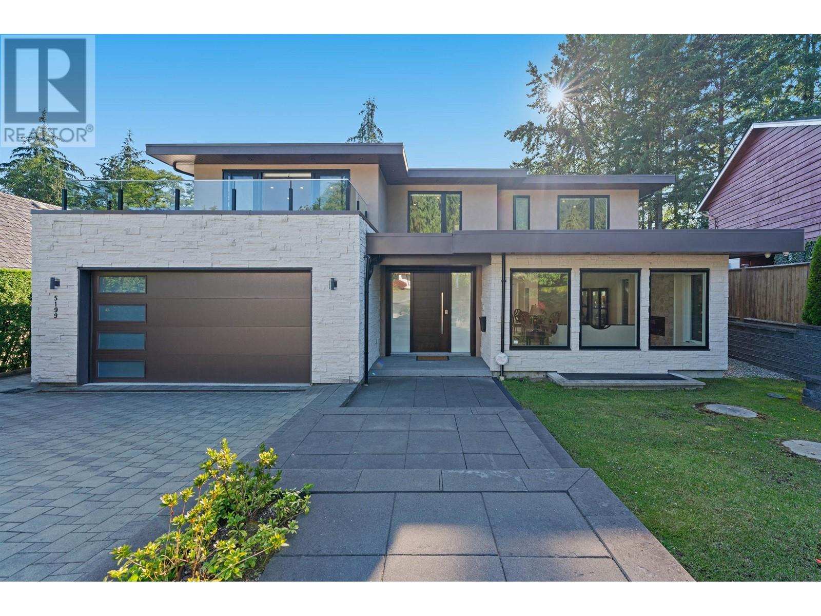 5199 Cliffridge Avenue, North Vancouver, British Columbia  V7R 3V2 - Photo 2 - R2954889