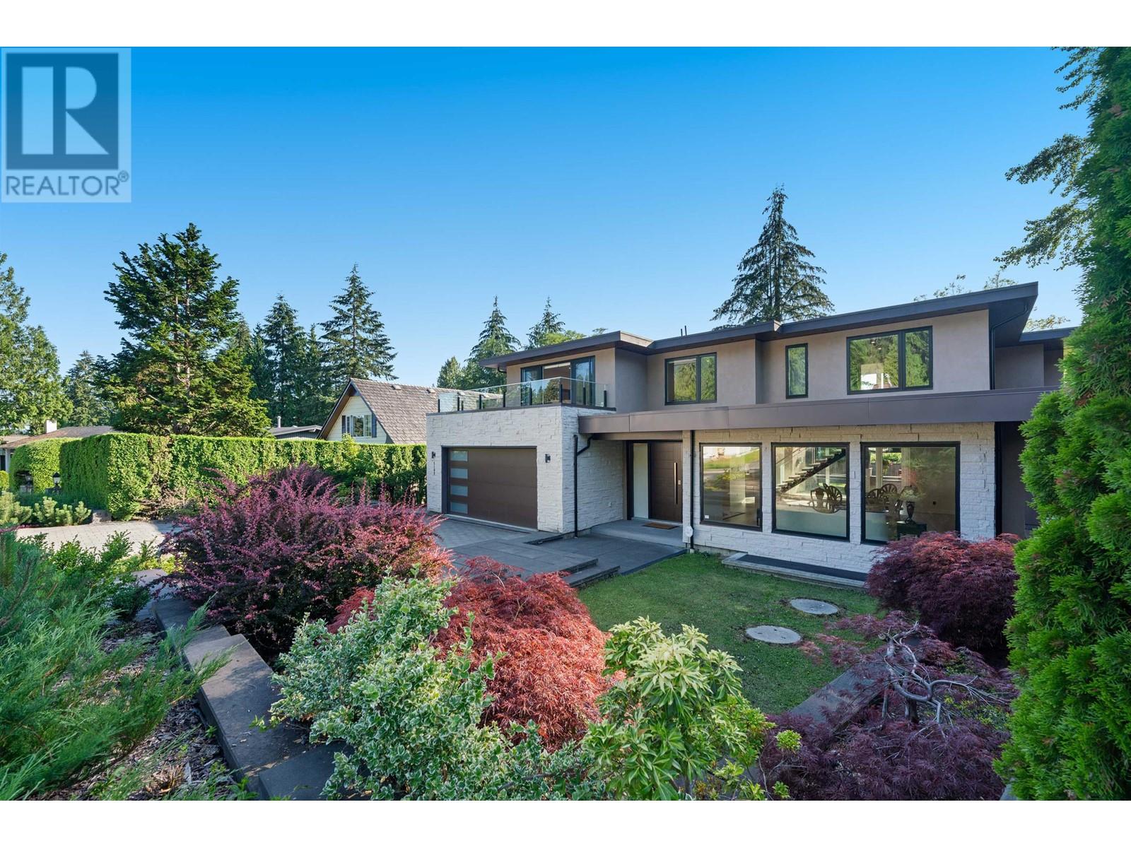 5199 Cliffridge Avenue, North Vancouver, British Columbia  V7R 3V2 - Photo 3 - R2954889