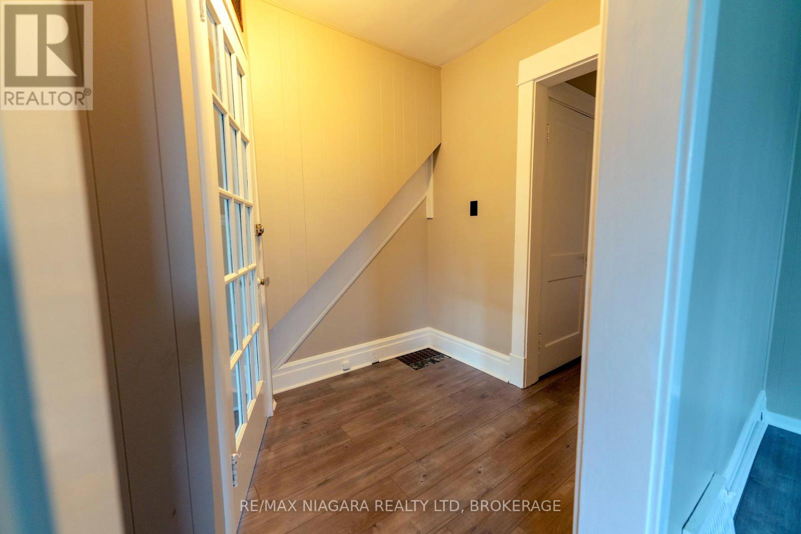 6141 Main Street, Niagara Falls (Dorchester), Ontario  L2G 6A2 - Photo 15 - X11917968