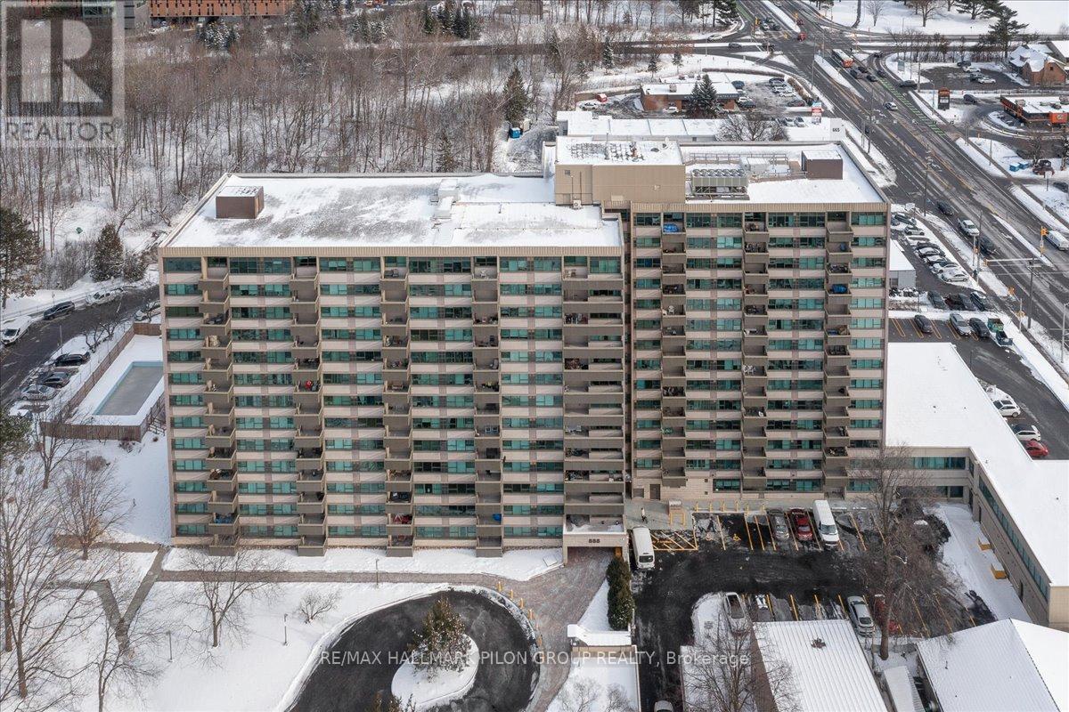 Property at 715 - 555 BRITTANY DRIVE image 1