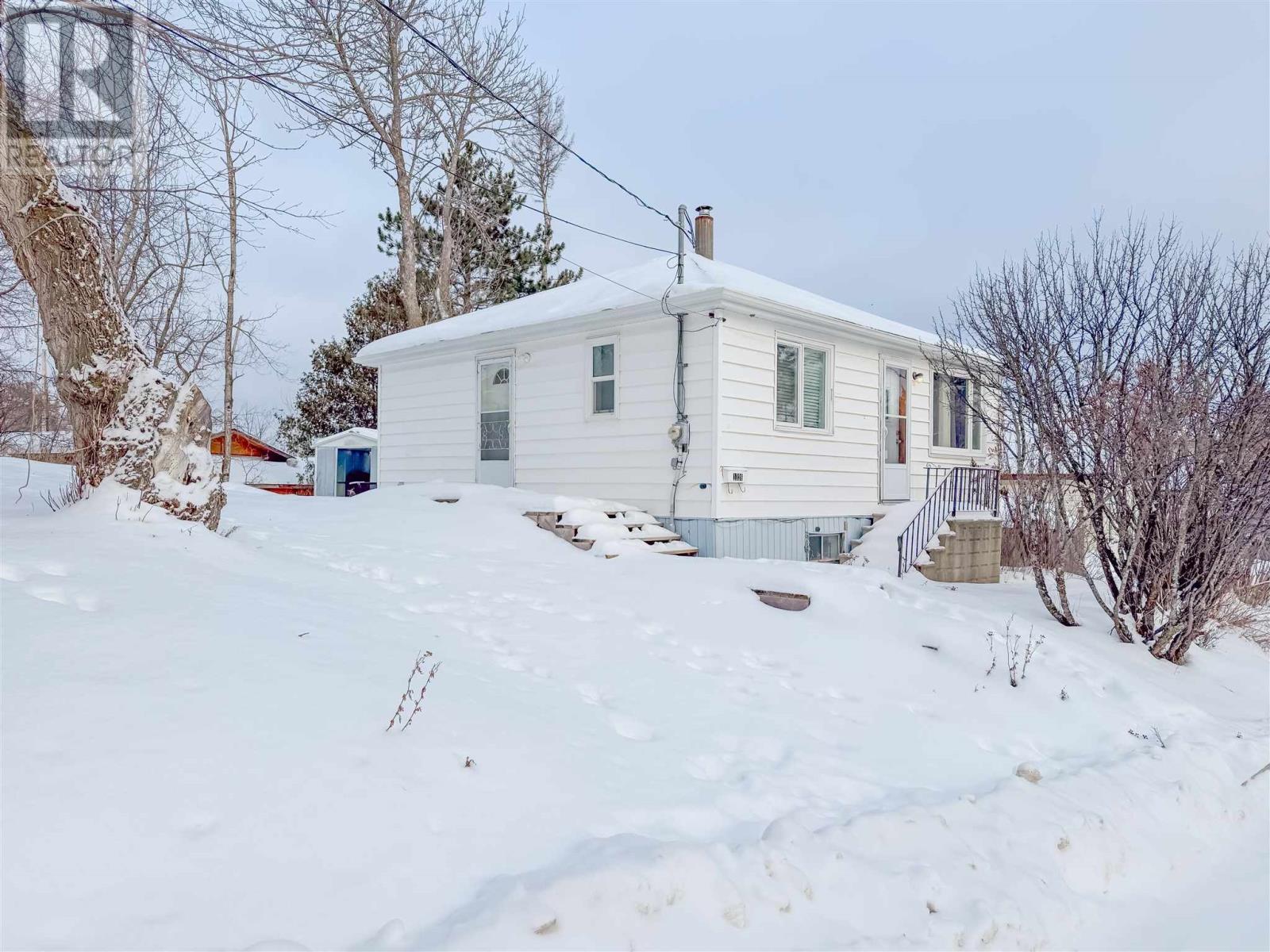 1326 River Drive, Kenora, Ontario