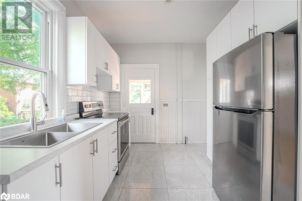 243 Dunlop Street E, Barrie, Ontario  L4M 1B6 - Photo 4 - 40688843