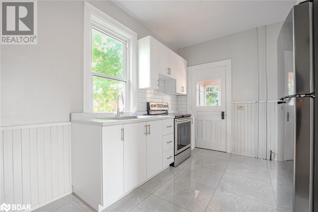 243 Dunlop Street E, Barrie, Ontario  L4M 1B6 - Photo 5 - 40688843
