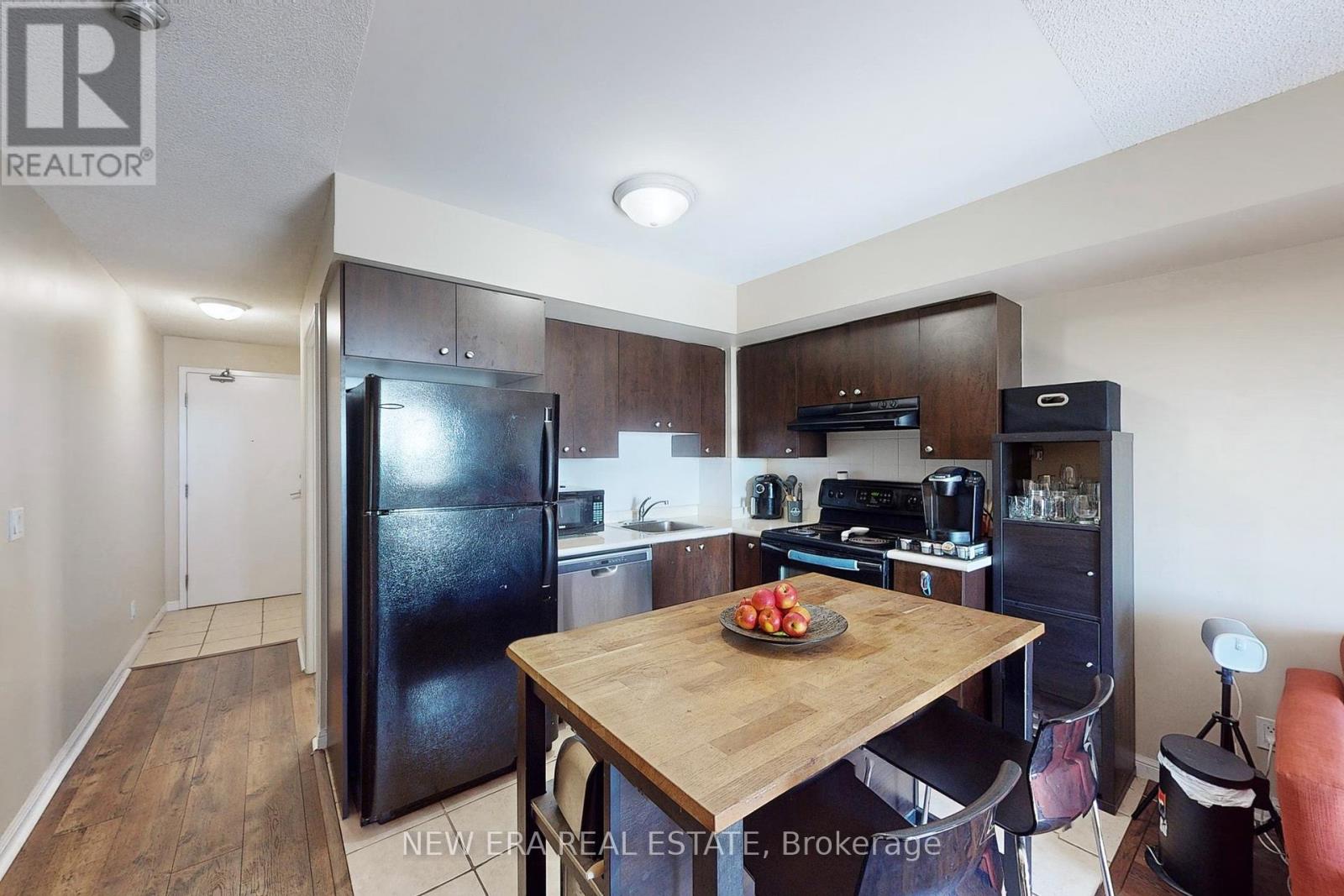 1009 - 4 Elsinore Path, Toronto, Ontario  M8V 4G7 - Photo 11 - W11918142