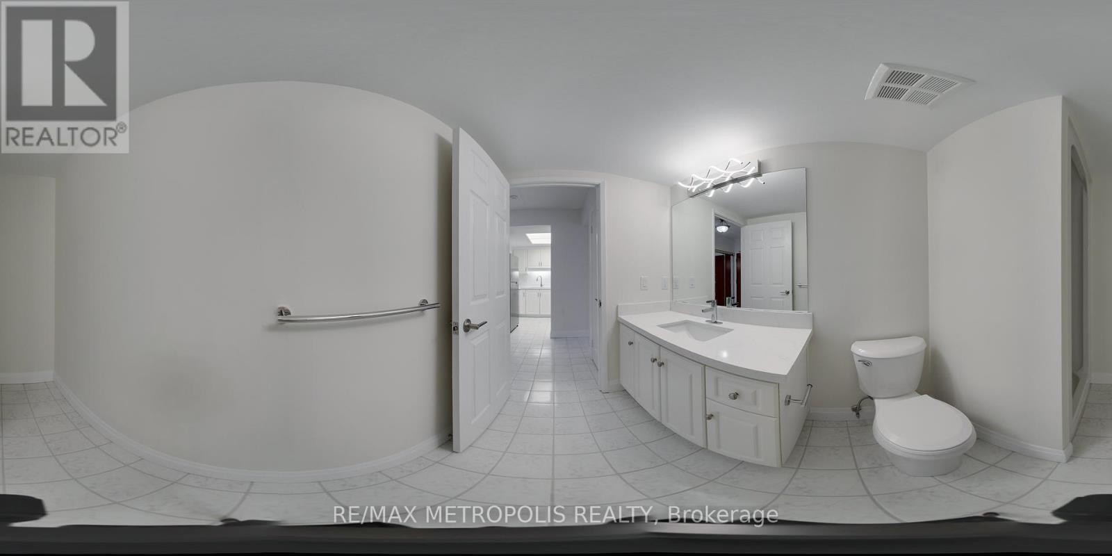 Property at 204 - 405 ERB STREET W image 3