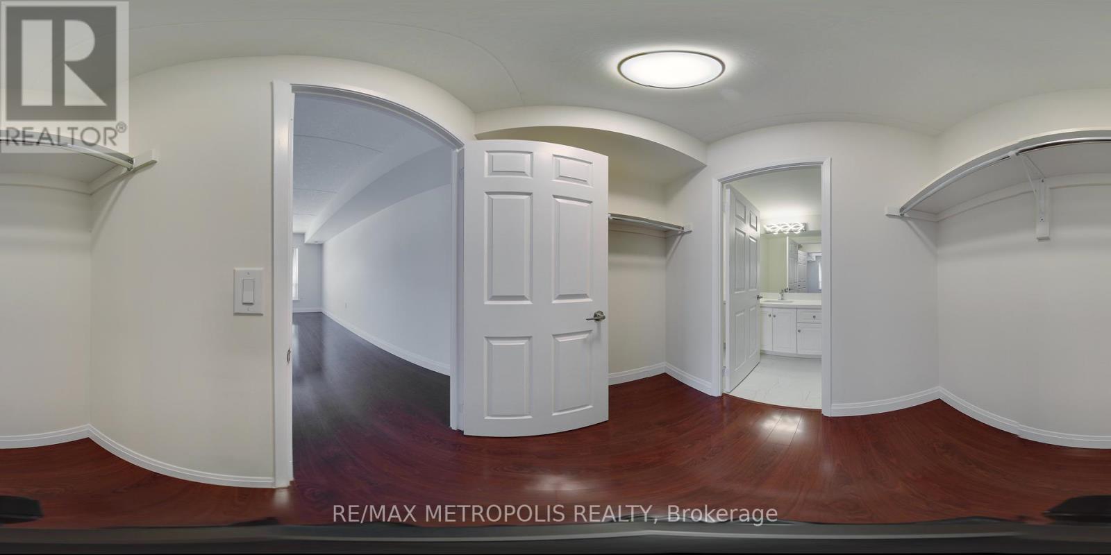 Property at 204 - 405 ERB STREET W image 5