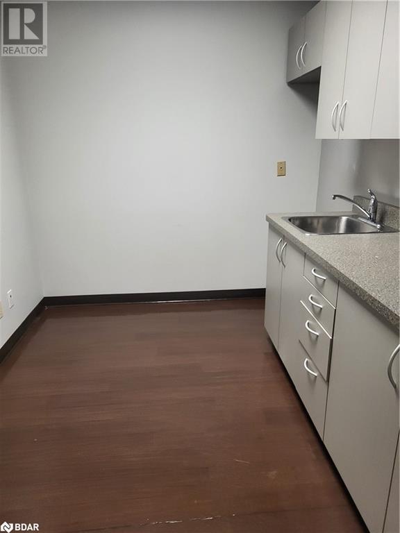100 Colborne Street W Unit# 403, Orillia, Ontario  L3V 2Y9 - Photo 6 - 40689213