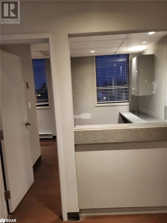 100 Colborne Street W Unit# 403, Orillia, Ontario  L3V 2Y9 - Photo 3 - 40689213