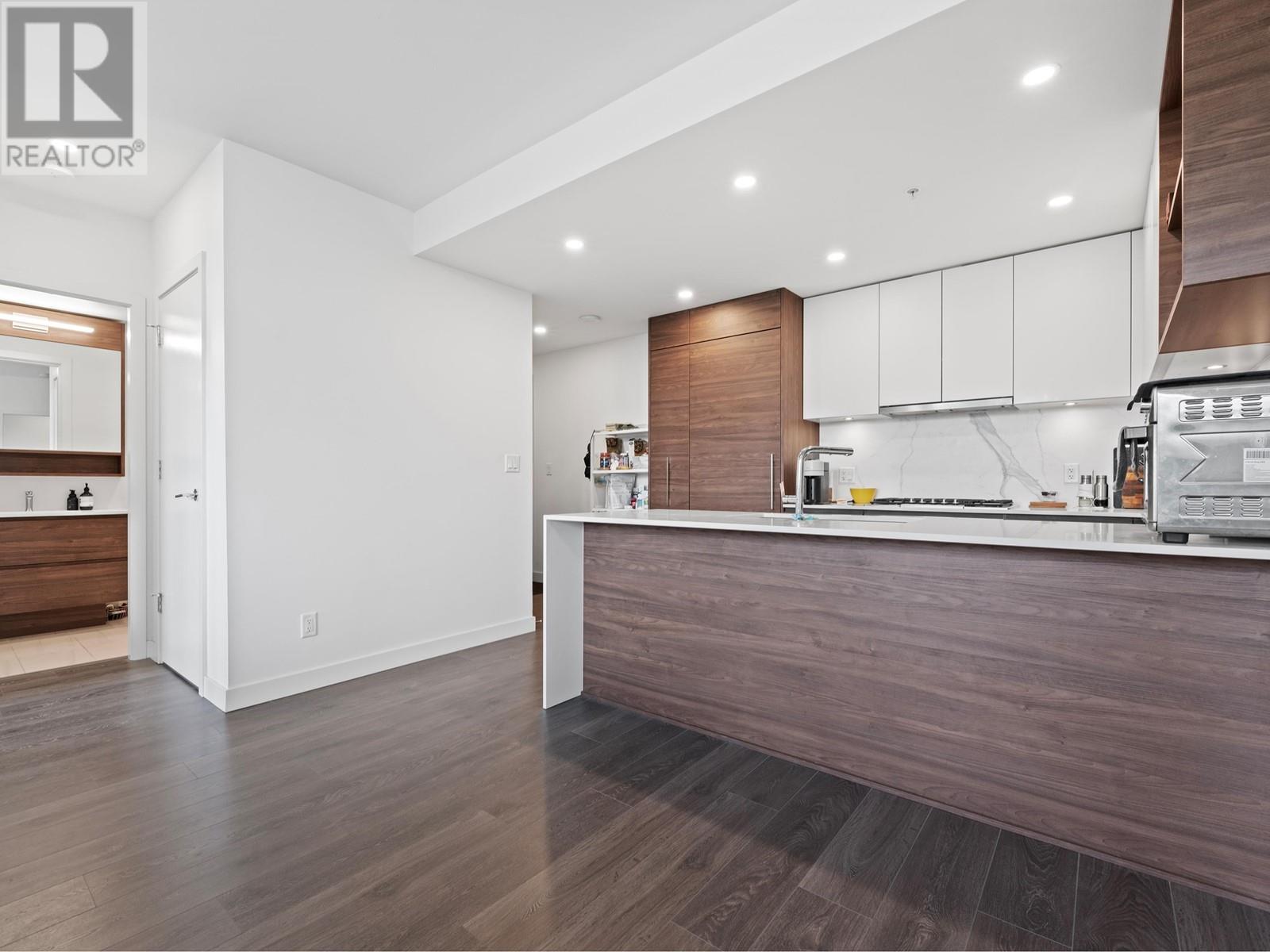 1401 595 Austin Avenue, Coquitlam, British Columbia  V3K 0G7 - Photo 1 - R2953703