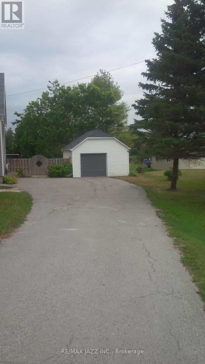 4013 Wallace Point Road, Otonabee-South Monaghan, Ontario  K9J 6Y3 - Photo 3 - X11917221