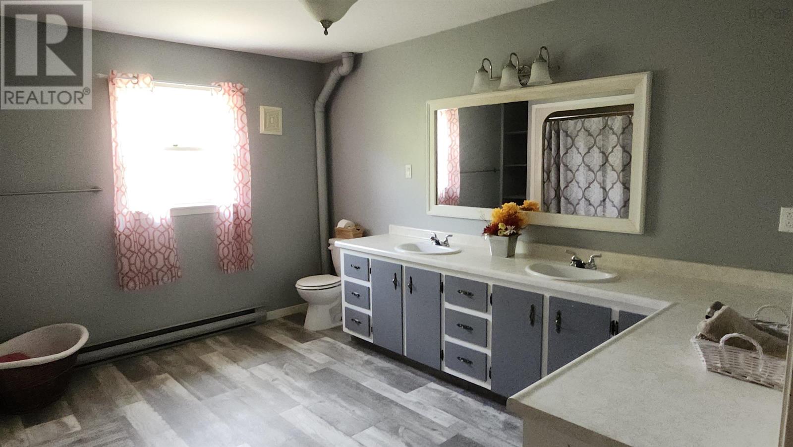 42 Birchtown Hill Road, Birchtown, Nova Scotia  B0T 1W0 - Photo 11 - 202500638