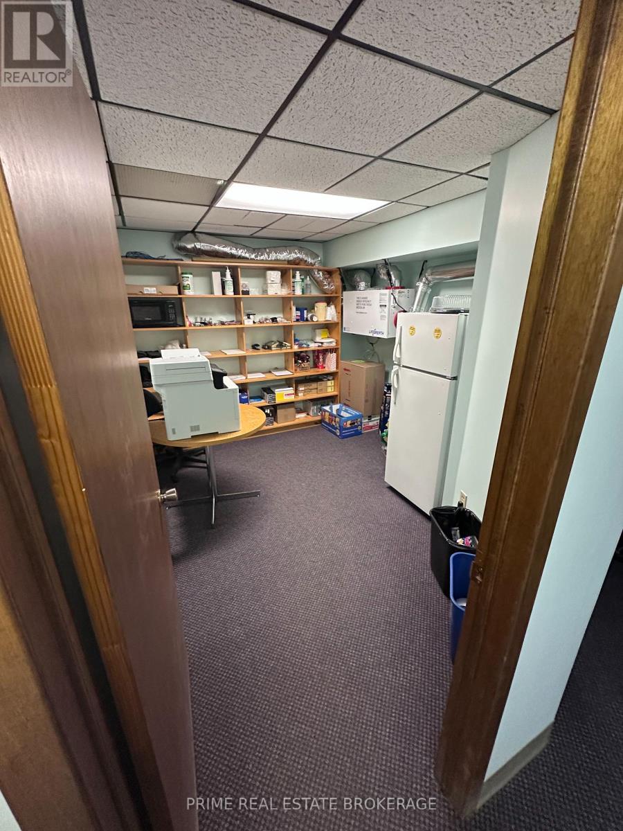 254 Main Street W, Southwest Middlesex, Ontario  N0L 1M0 - Photo 7 - X11918326