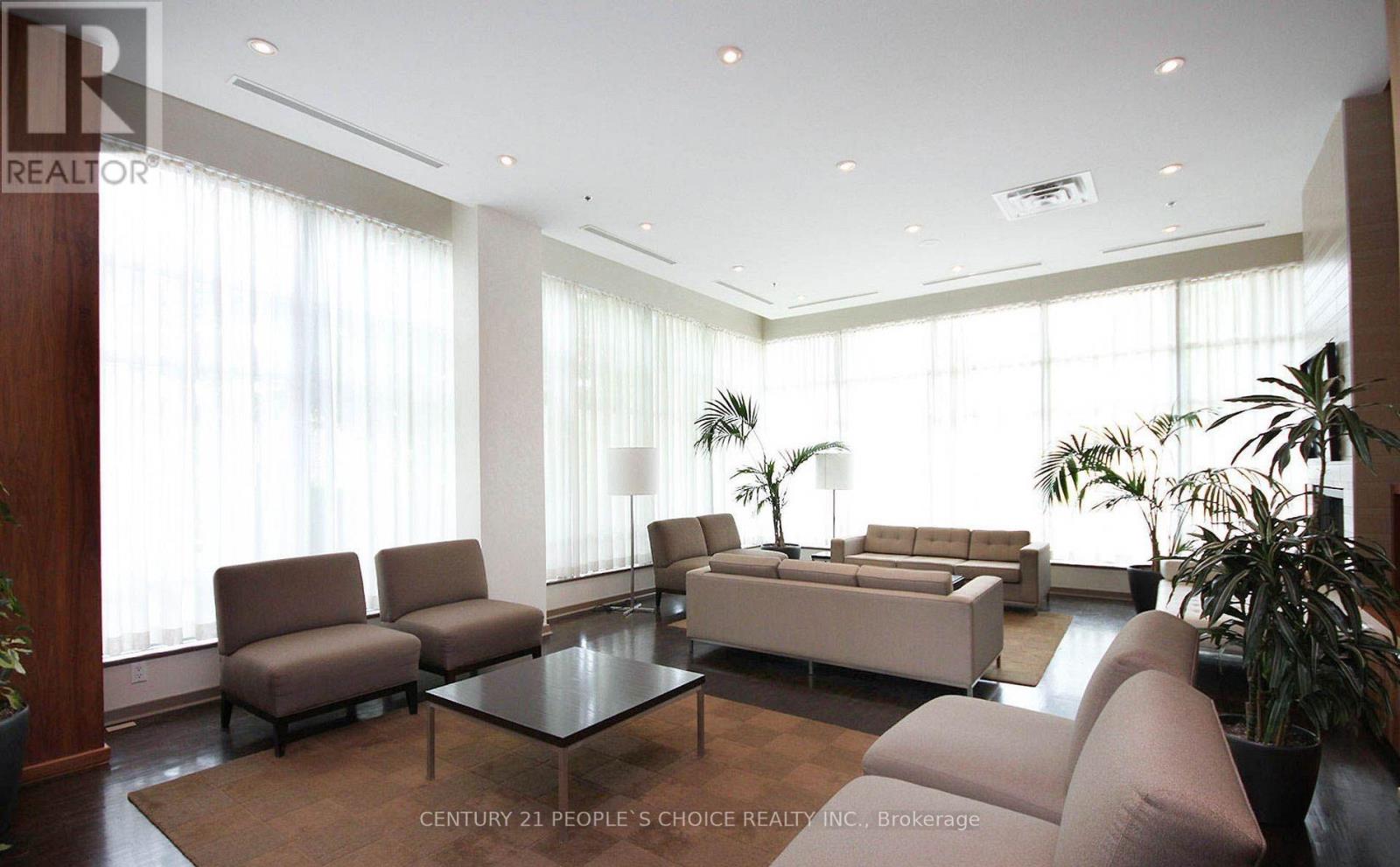 Property at 903 - 1 ELM DRIVE image 4