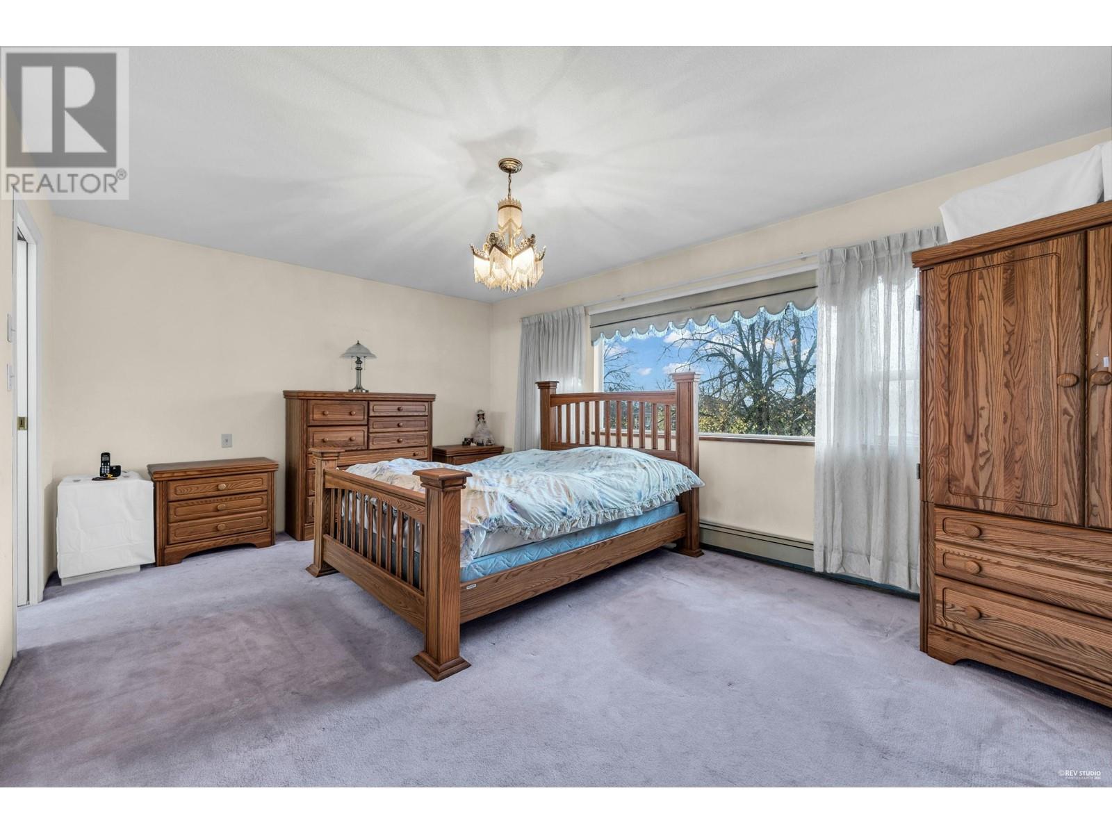 Listing Picture 20 of 28 : 2218 UPLAND DRIVE, Vancouver / 溫哥華 - 魯藝地產 Yvonne Lu Group - MLS Medallion Club Member