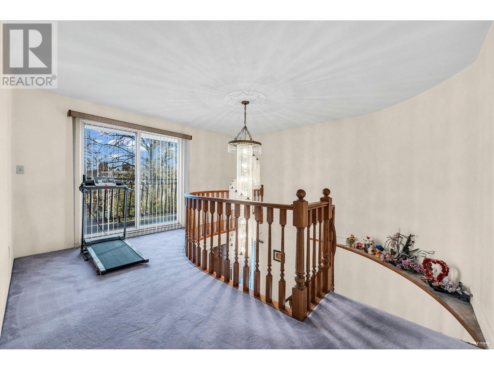 Listing Picture 21 of 28 : 2218 UPLAND DRIVE, Vancouver / 溫哥華 - 魯藝地產 Yvonne Lu Group - MLS Medallion Club Member