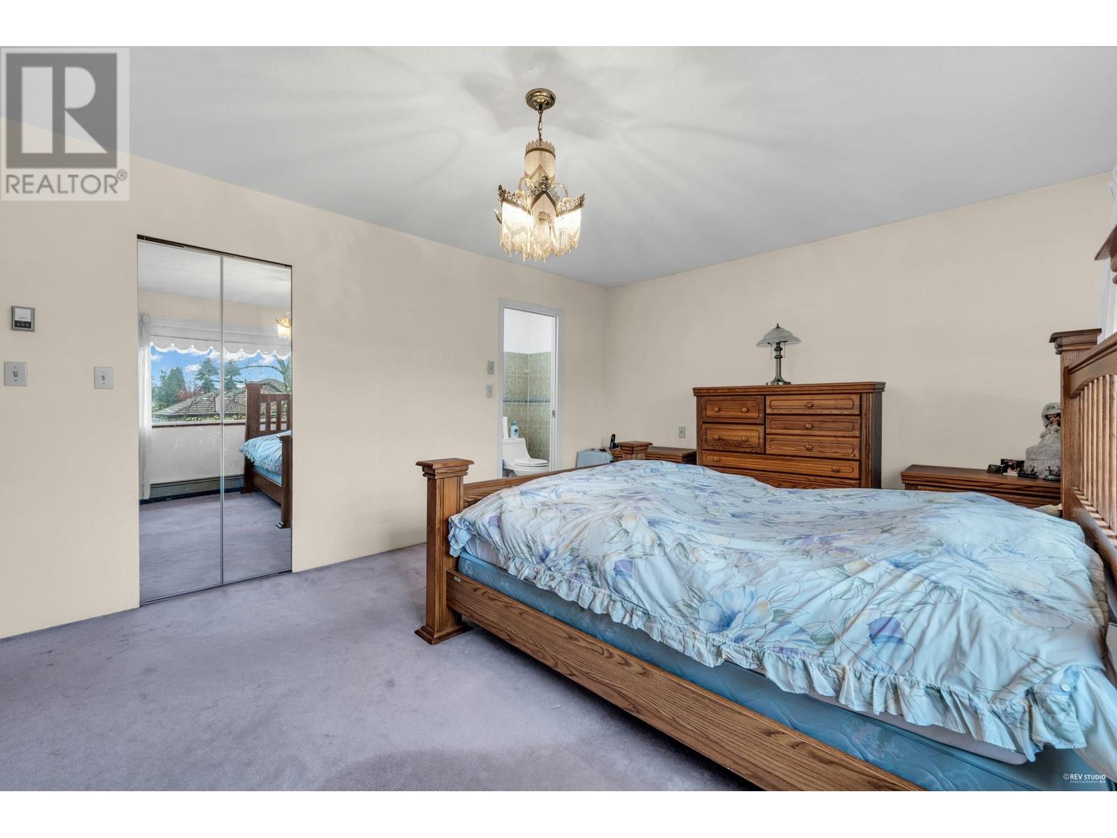 Listing Picture 19 of 28 : 2218 UPLAND DRIVE, Vancouver / 溫哥華 - 魯藝地產 Yvonne Lu Group - MLS Medallion Club Member