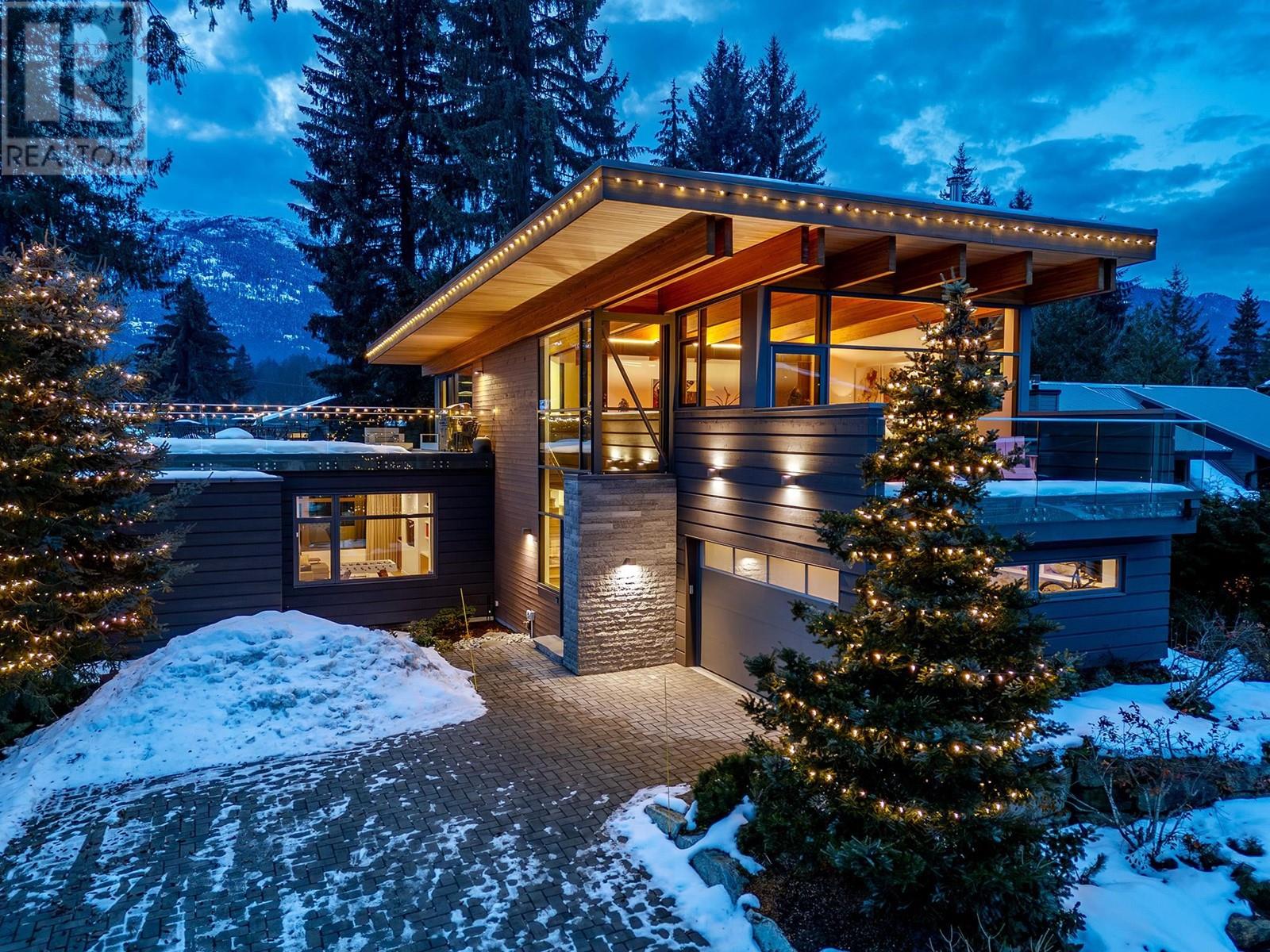 7325 TONI SAILER LANE, Whistler, British Columbia
