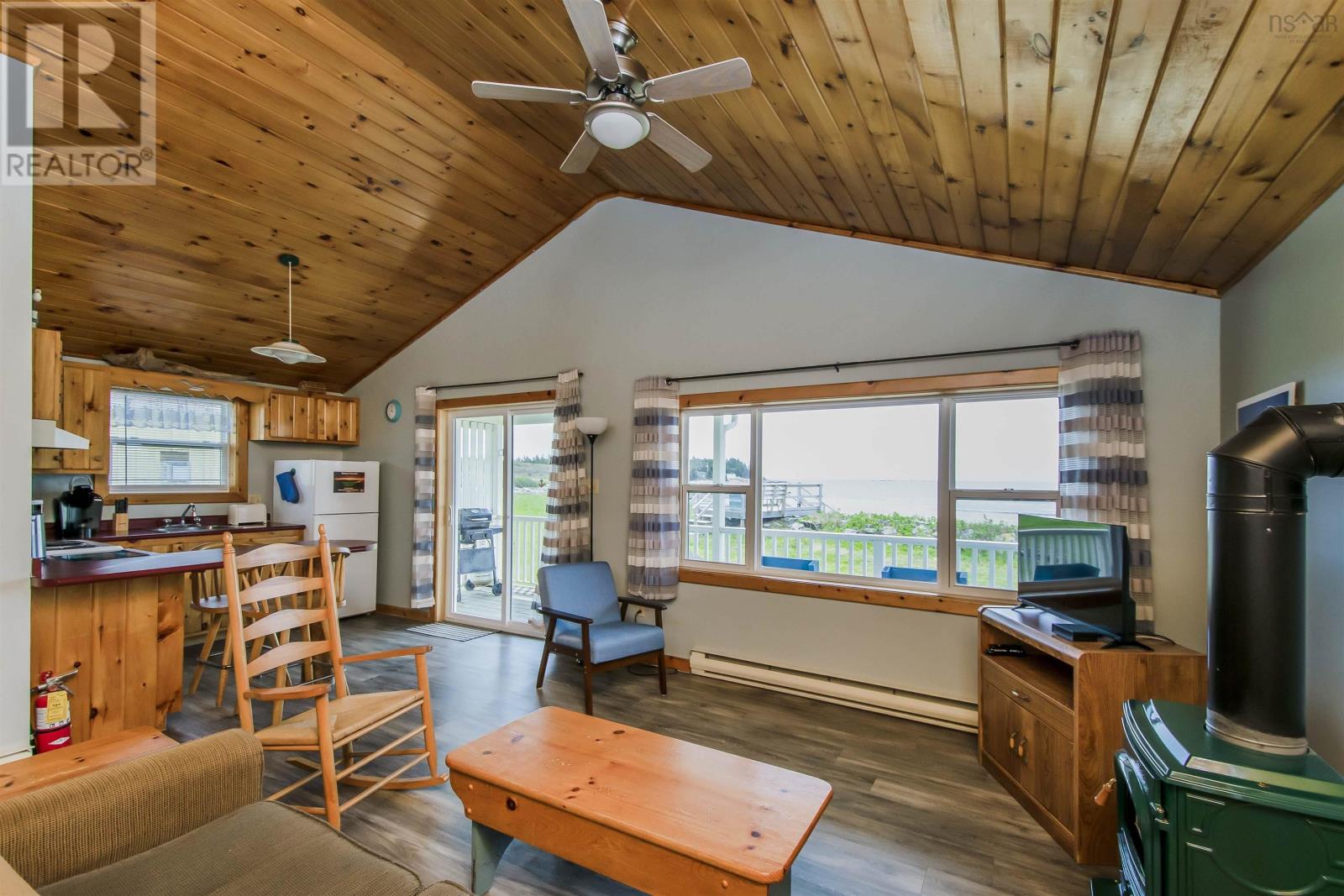 1 Gull Rock Road, Lockeport, Nova Scotia  B0T 1L0 - Photo 3 - 202500654