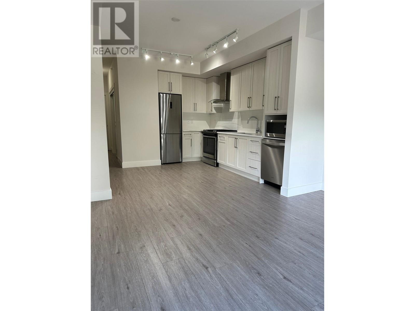 4380 Lakeshore Road Unit# Ph16, Kelowna, British Columbia  V1Y 0B5 - Photo 4 - 10331876