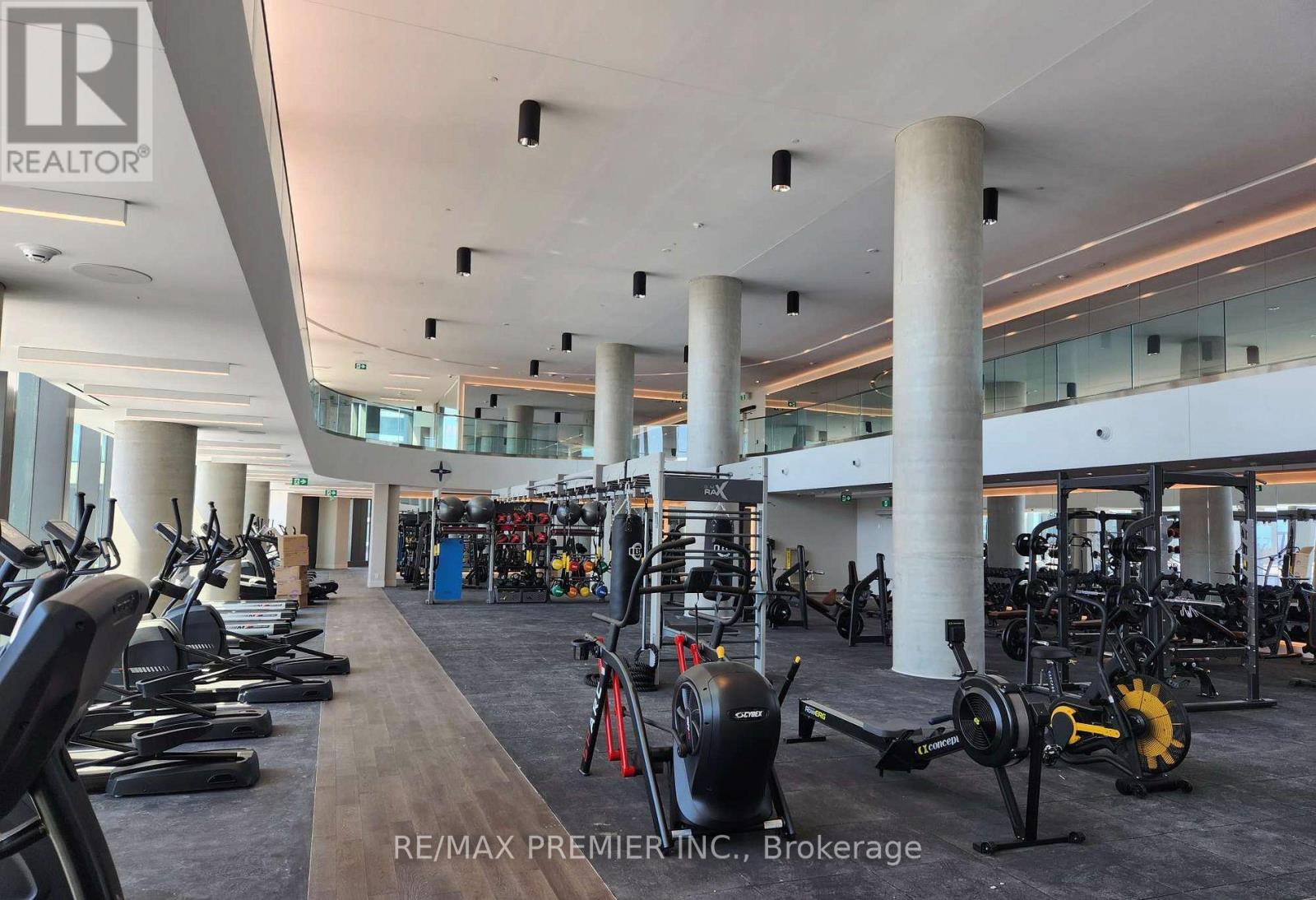 Property at 207 - 1000 PORTAGE PARKWAY S image 4