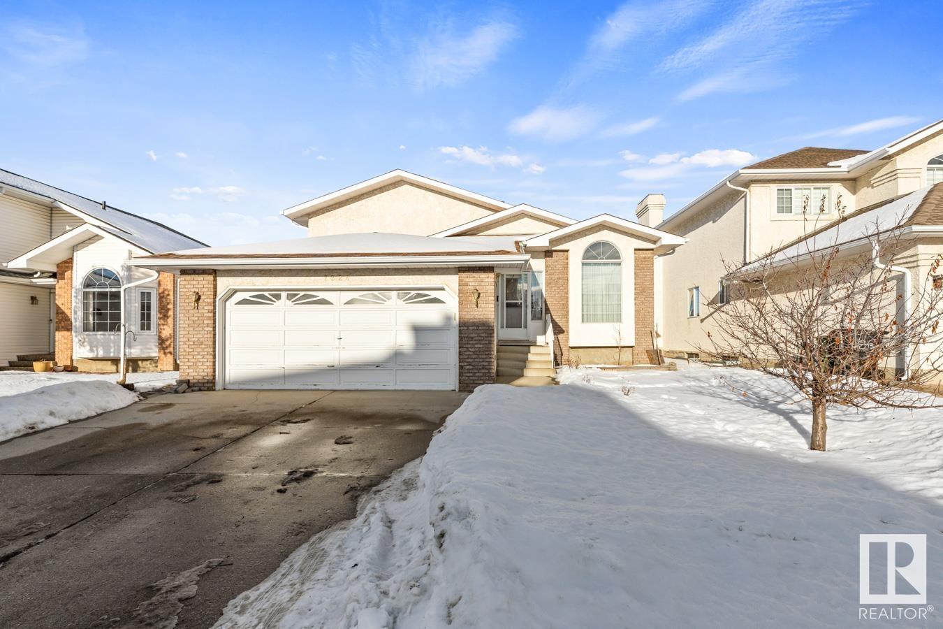 7224 156 Av Nw, Edmonton, Alberta  T5Z 2Z8 - Photo 2 - E4417658