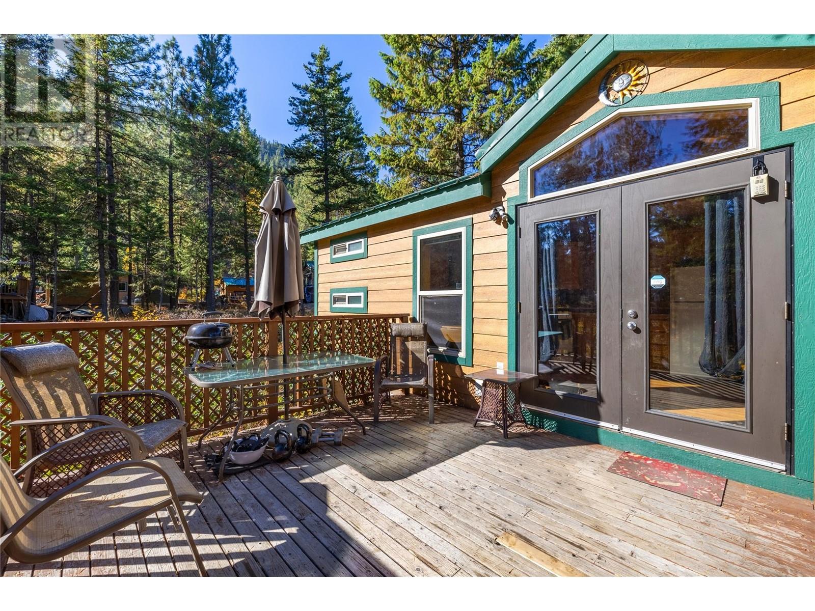 4835 Paradise Valley Drive Unit# 17, Peachland, British Columbia