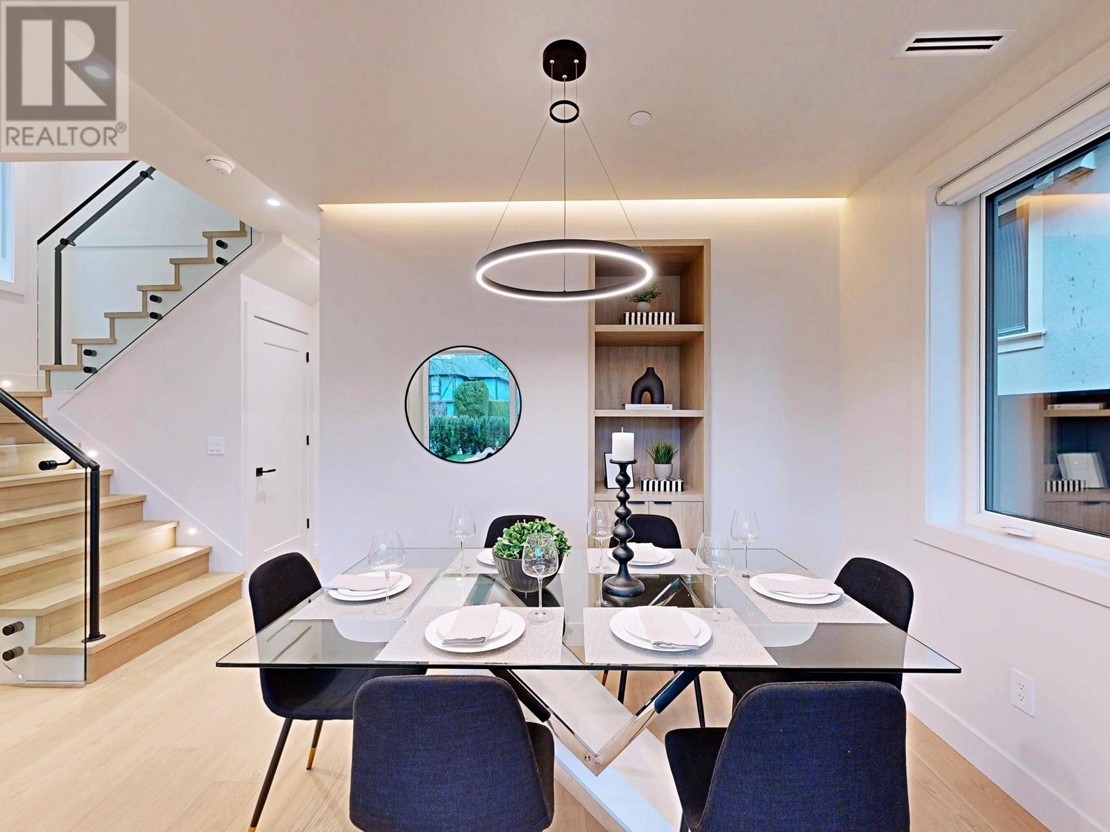 Listing Picture 11 of 37 : 1 3466 W 22ND AVENUE, Vancouver / 溫哥華 - 魯藝地產 Yvonne Lu Group - MLS Medallion Club Member