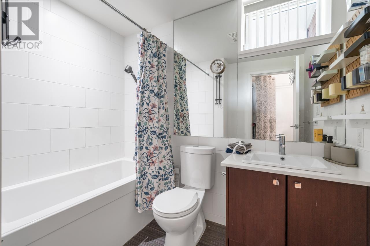 Listing Picture 12 of 19 : 105 7080 NO. 3 ROAD, Richmond / 烈治文 - 魯藝地產 Yvonne Lu Group - MLS Medallion Club Member