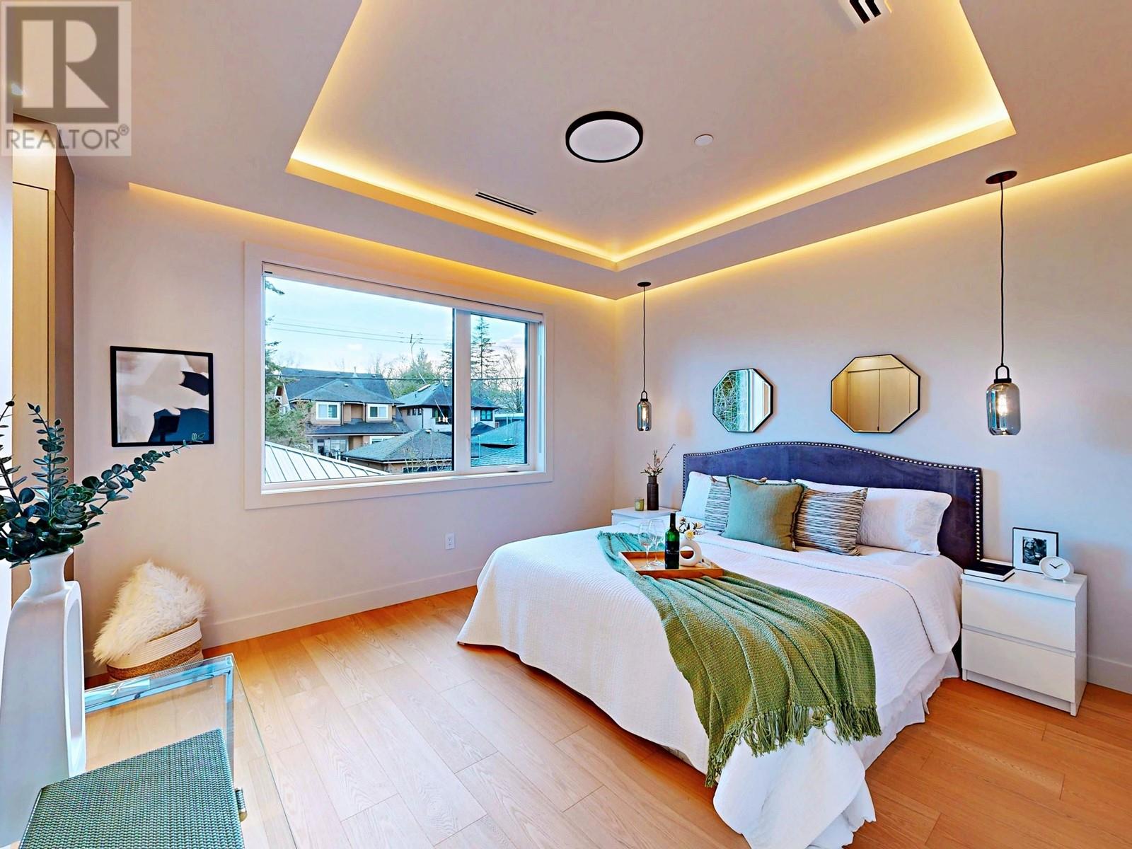 Listing Picture 21 of 40 : 2 3466 W 22ND AVENUE, Vancouver / 溫哥華 - 魯藝地產 Yvonne Lu Group - MLS Medallion Club Member