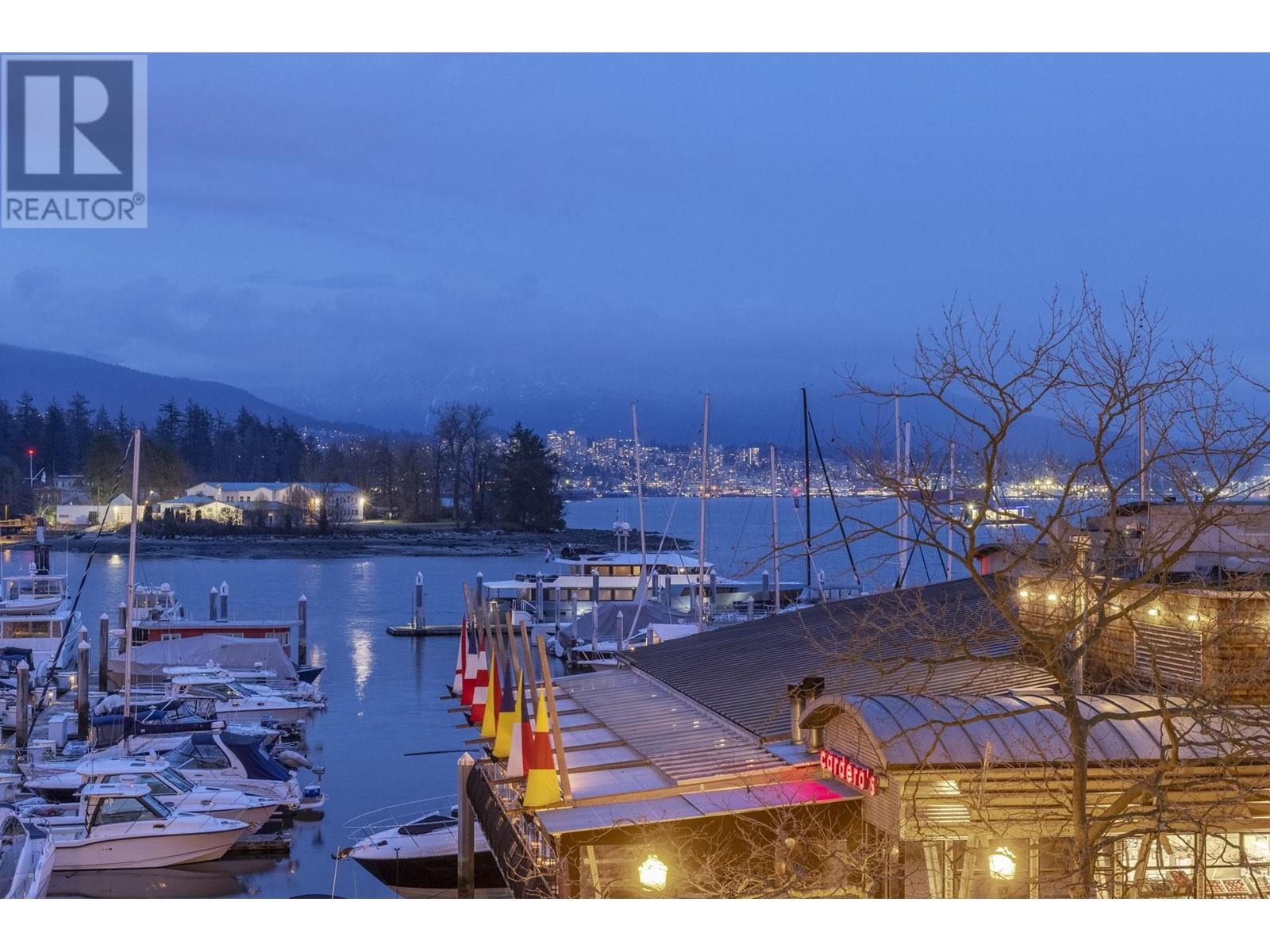 L302 1550 COAL HARBOUR QUAY, Vancouver, British Columbia