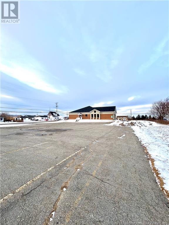 Property at 313 rue Acadie image 4