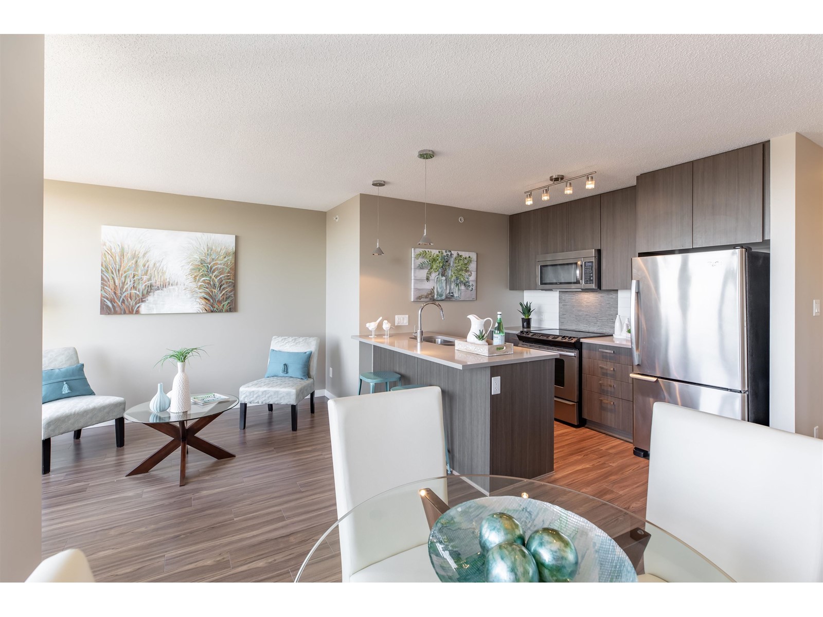 2215 13325 102a Avenue, Surrey, British Columbia  V3T 0J5 - Photo 7 - R2954227