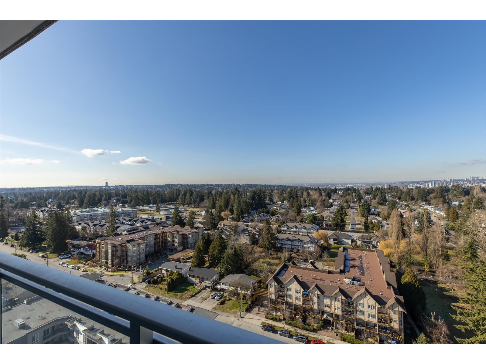 2215 13325 102a Avenue, Surrey, British Columbia  V3T 0J5 - Photo 24 - R2954227