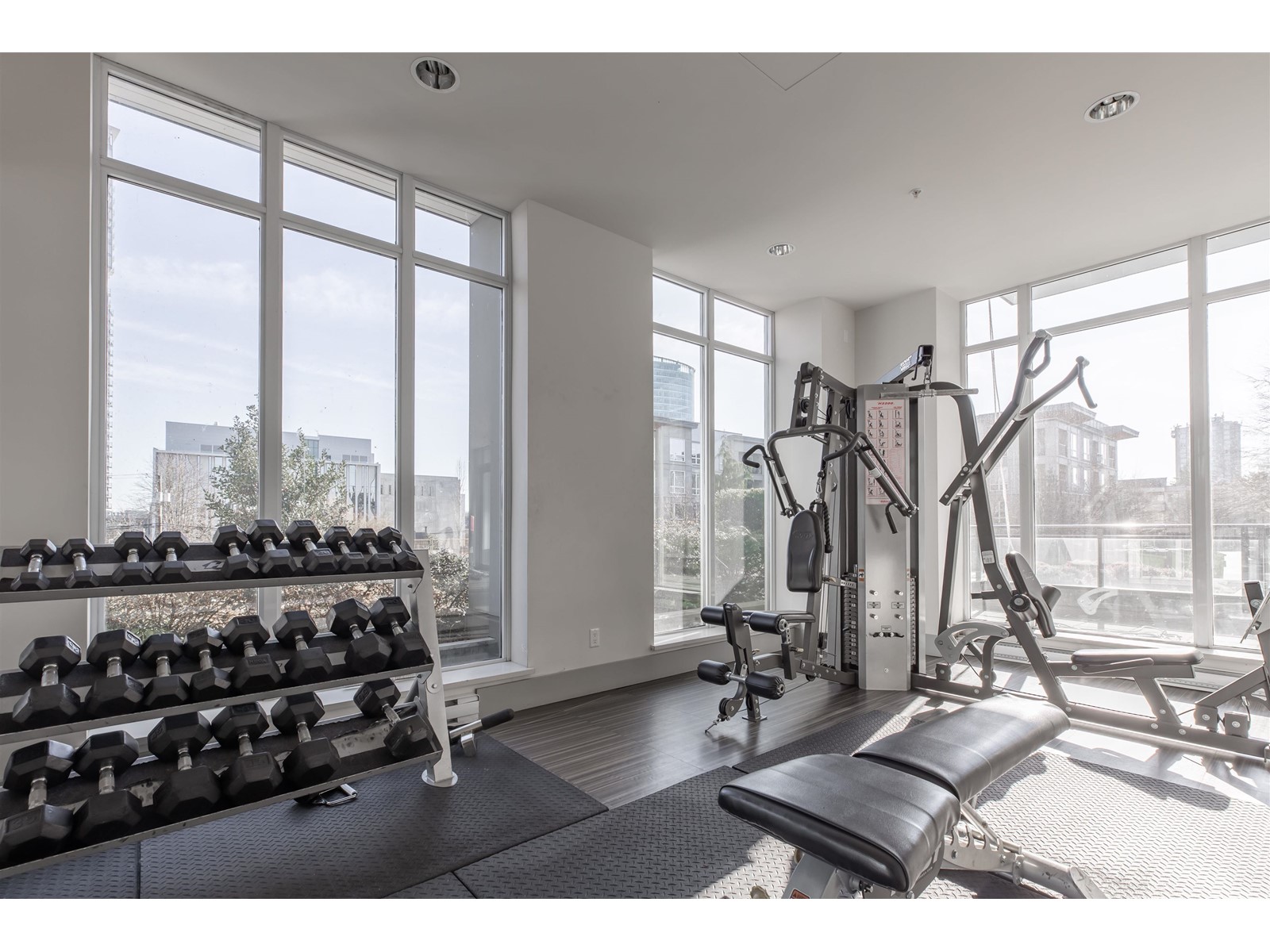 2215 13325 102a Avenue, Surrey, British Columbia  V3T 0J5 - Photo 34 - R2954227