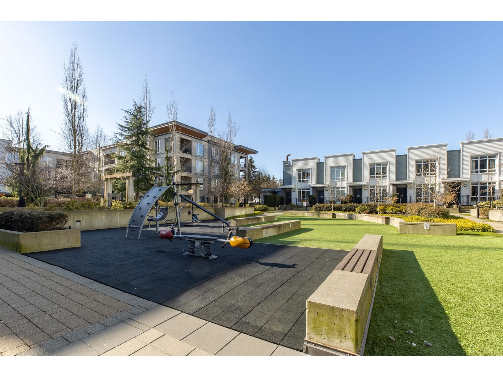 2215 13325 102a Avenue, Surrey, British Columbia  V3T 0J5 - Photo 37 - R2954227