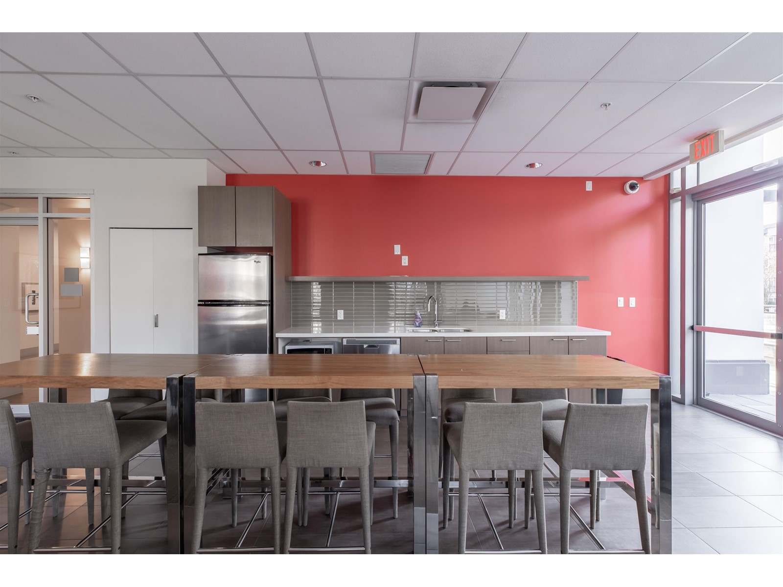 2215 13325 102a Avenue, Surrey, British Columbia  V3T 0J5 - Photo 33 - R2954227