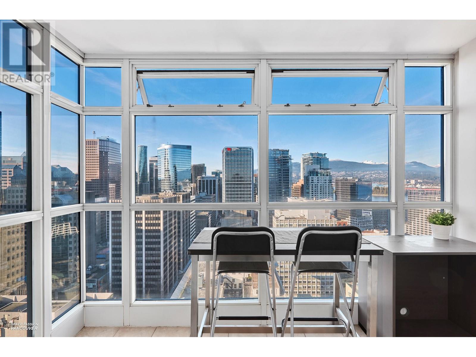 Listing Picture 3 of 28 : 2904 438 SEYMOUR STREET, Vancouver / 溫哥華 - 魯藝地產 Yvonne Lu Group - MLS Medallion Club Member