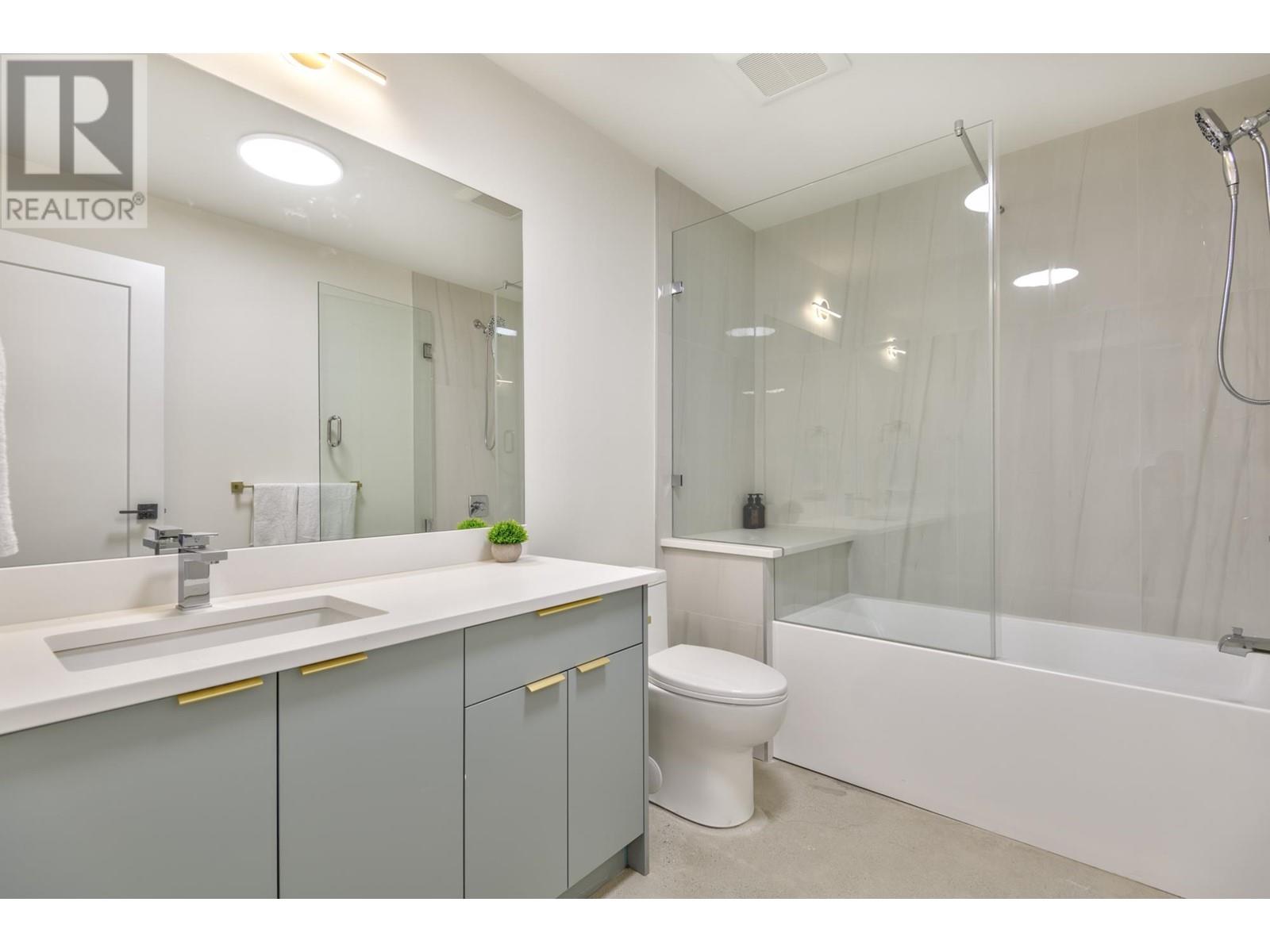 3347 Lakedale Avenue, Burnaby, British Columbia  V5A 3C9 - Photo 25 - R2955065